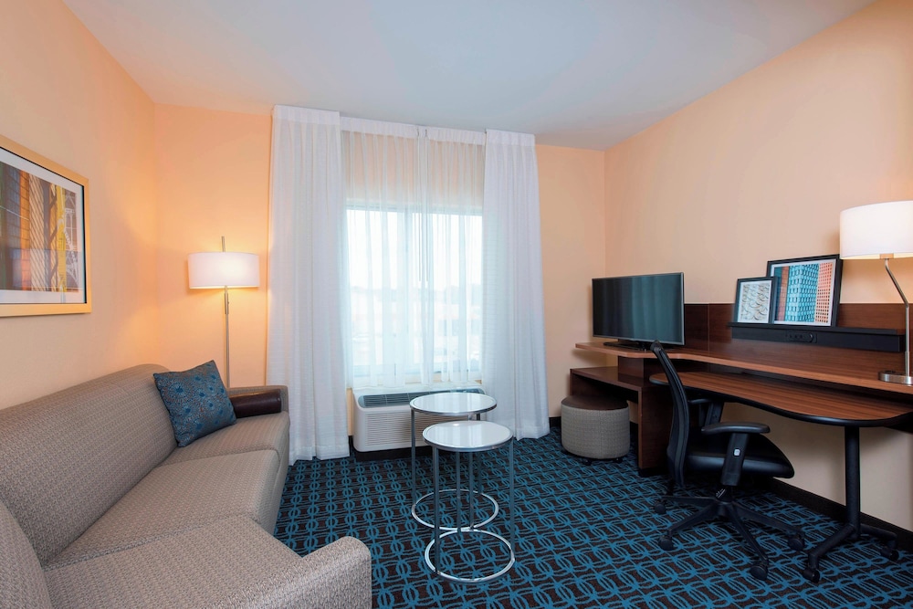 Fairfield Inn & Suites by Marriott Jackson Clinton - photo 11