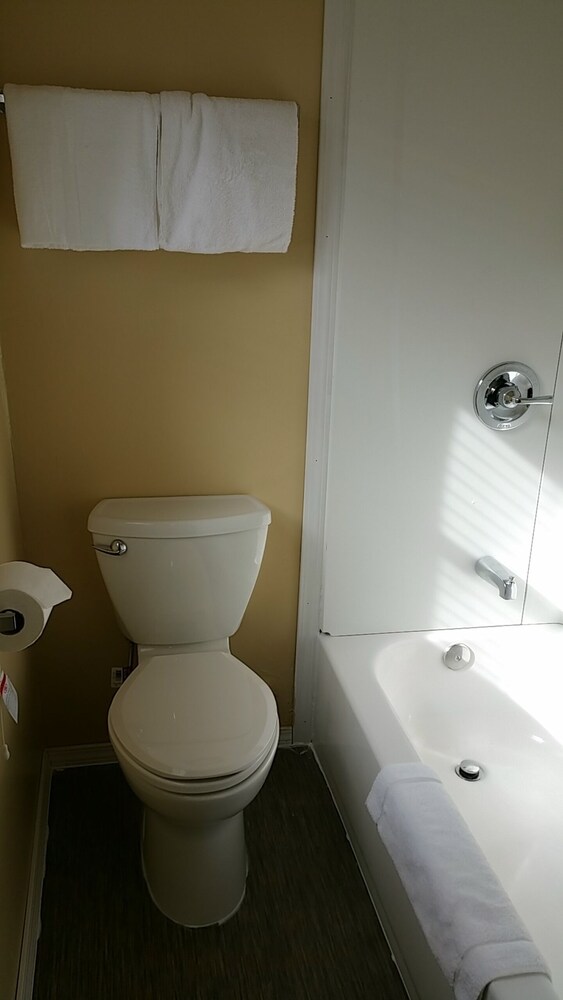 Bend Value Inn - photo 17
