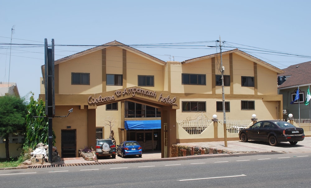 Ampomaah Hotel in Accra, Ghana