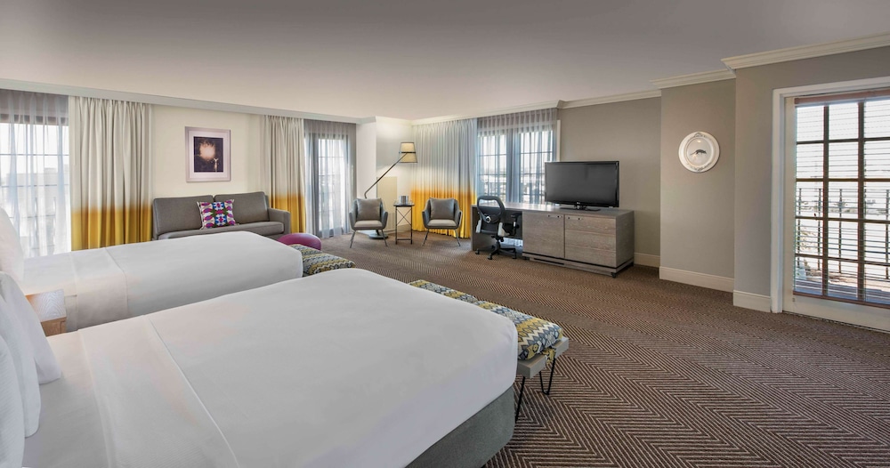 DoubleTree by Hilton Austin - photo 14