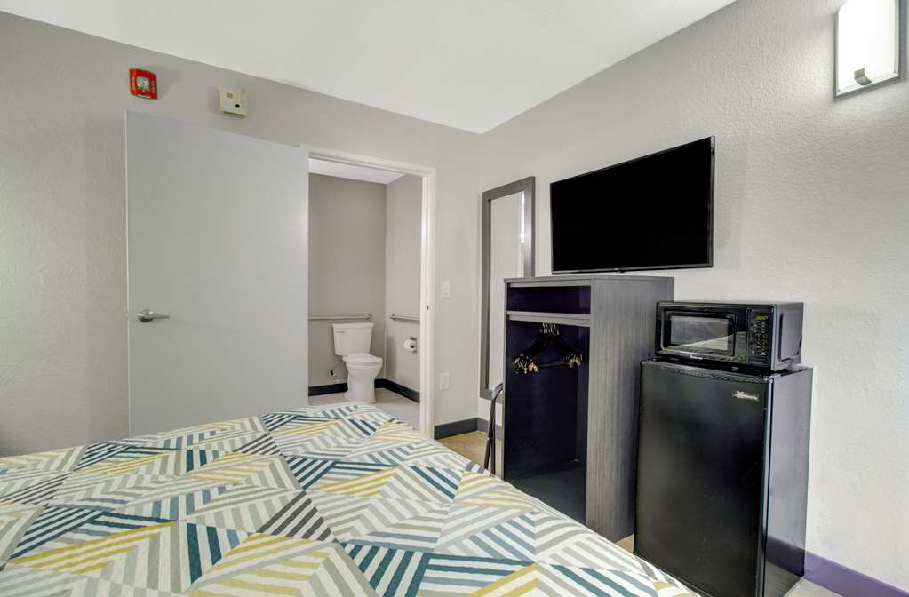 Motel 6 Venice FL - photo 20