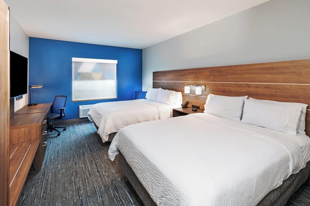 Holiday Inn Express & Suites Tulsa S Broken Arrow Hwy 51 by IHG - photo 26