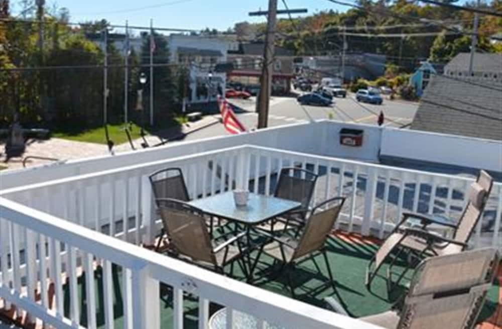 Betty Doon Hotel - photo 41
