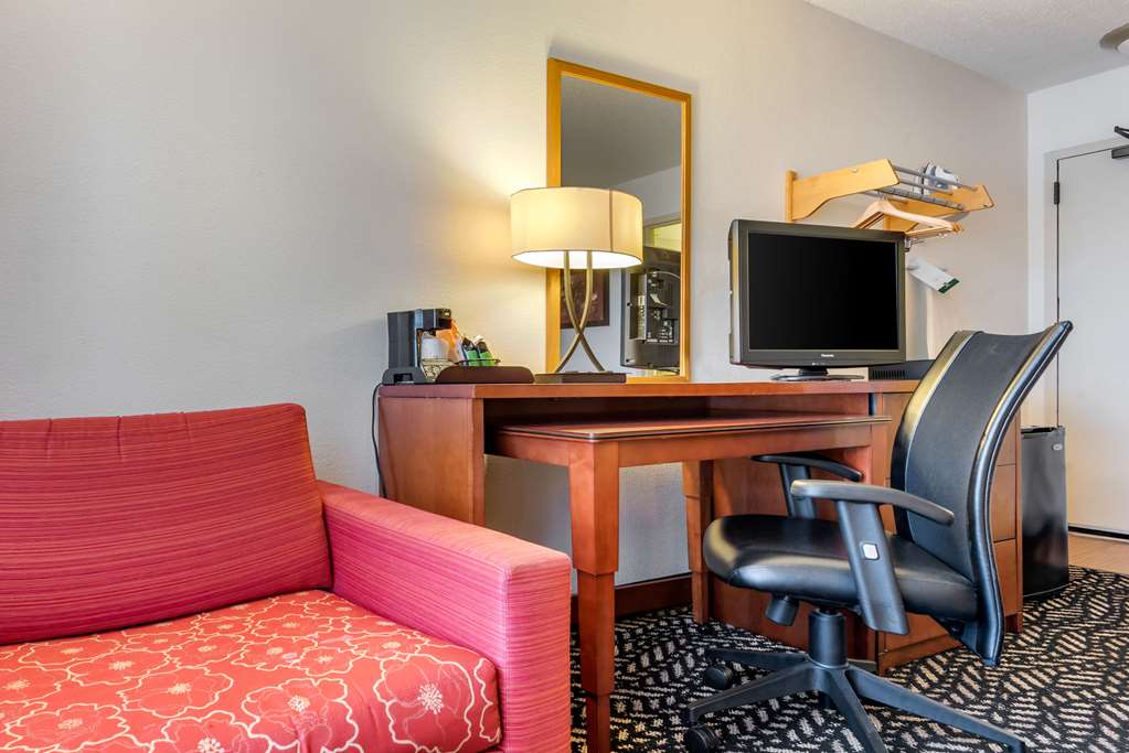 Quality Inn Falconer Jamestown - photo 20