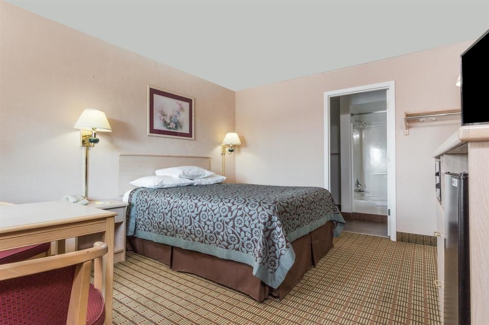 Days Inn Portland Central - photo 6