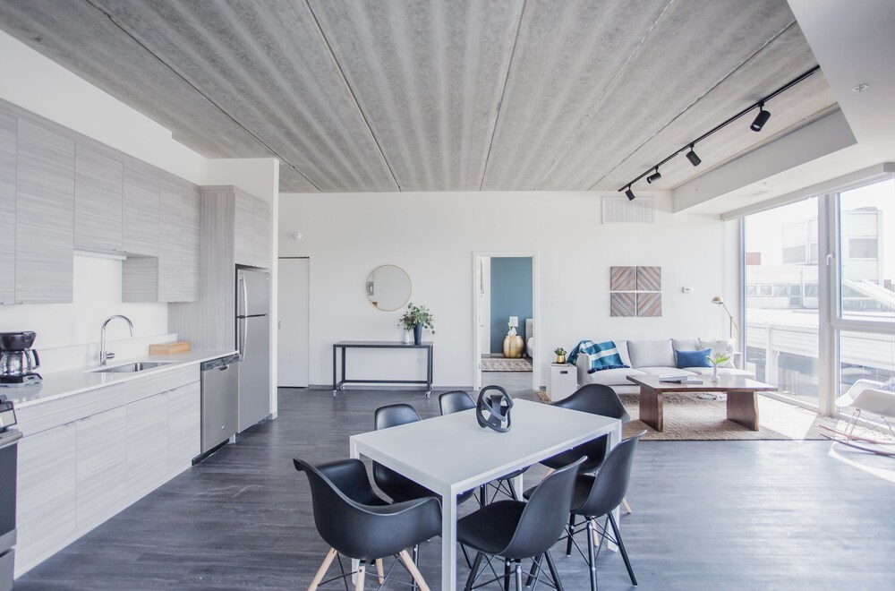 Sonder The Western — 4-Star Luxury Hotel in Chicago, United States