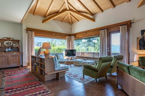 Dolomites White Rest Mountain View — 4-Star Luxury Hotel in Tres, Italy