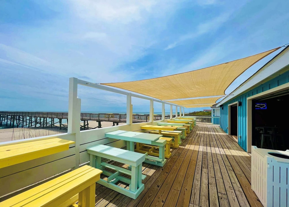 DoubleTree by Hilton Atlantic Beach Oceanfront - photo 21