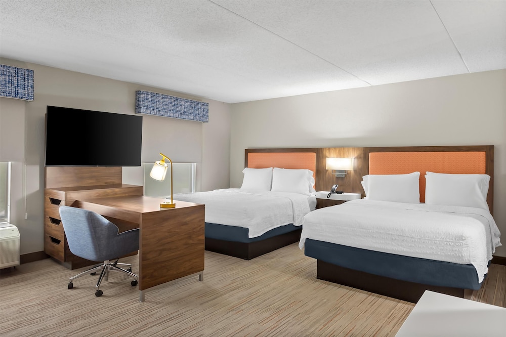 Hampton Inn & Suites Bolingbrook - photo 6