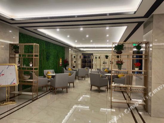 Snowland Hotel in Hejing, People's Republic of China