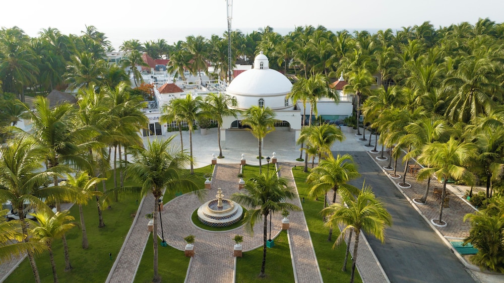 El Dorado Seaside Palms All & More Inclusive Adults Only in Akumal, Mexico
