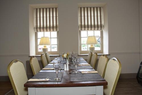 Gwesty Nanhoron Arms Hotel — Nefyn