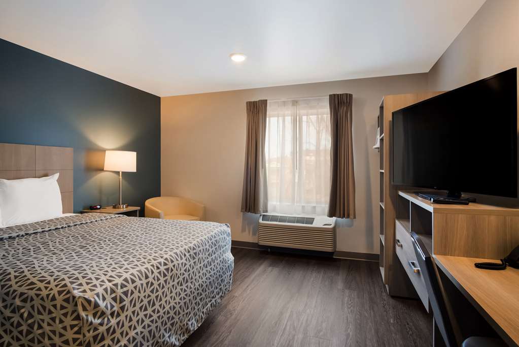 WoodSpring Suites Grand Rapids Kentwood - photo 16