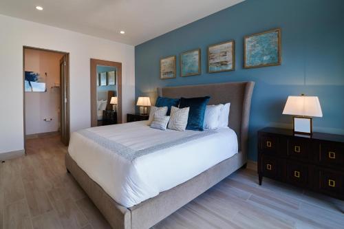 Villa Lands End — 5-Star Luxury Hotel in Cabo San Lucas, Mexico