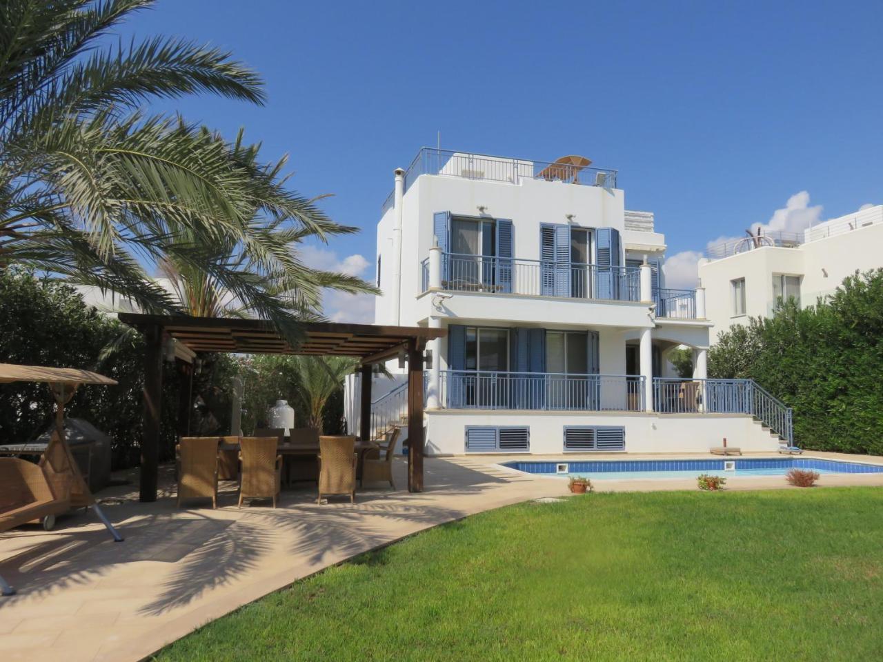 Villa Victoria