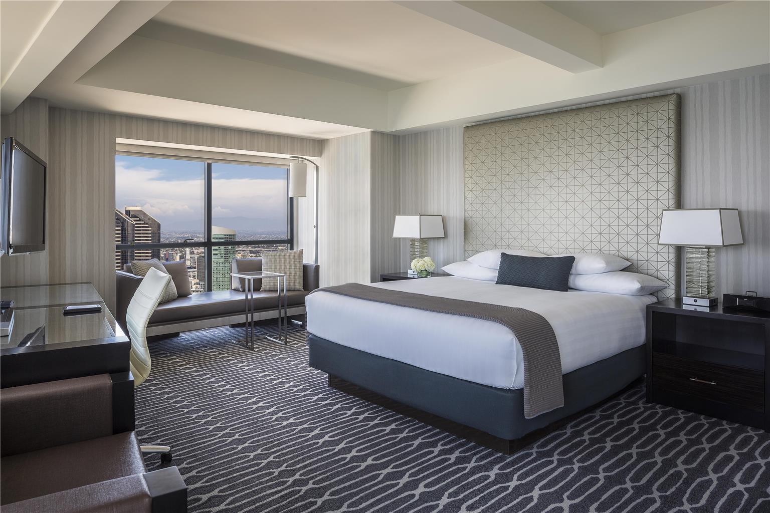 Manchester Grand Hyatt San Diego - photo 11