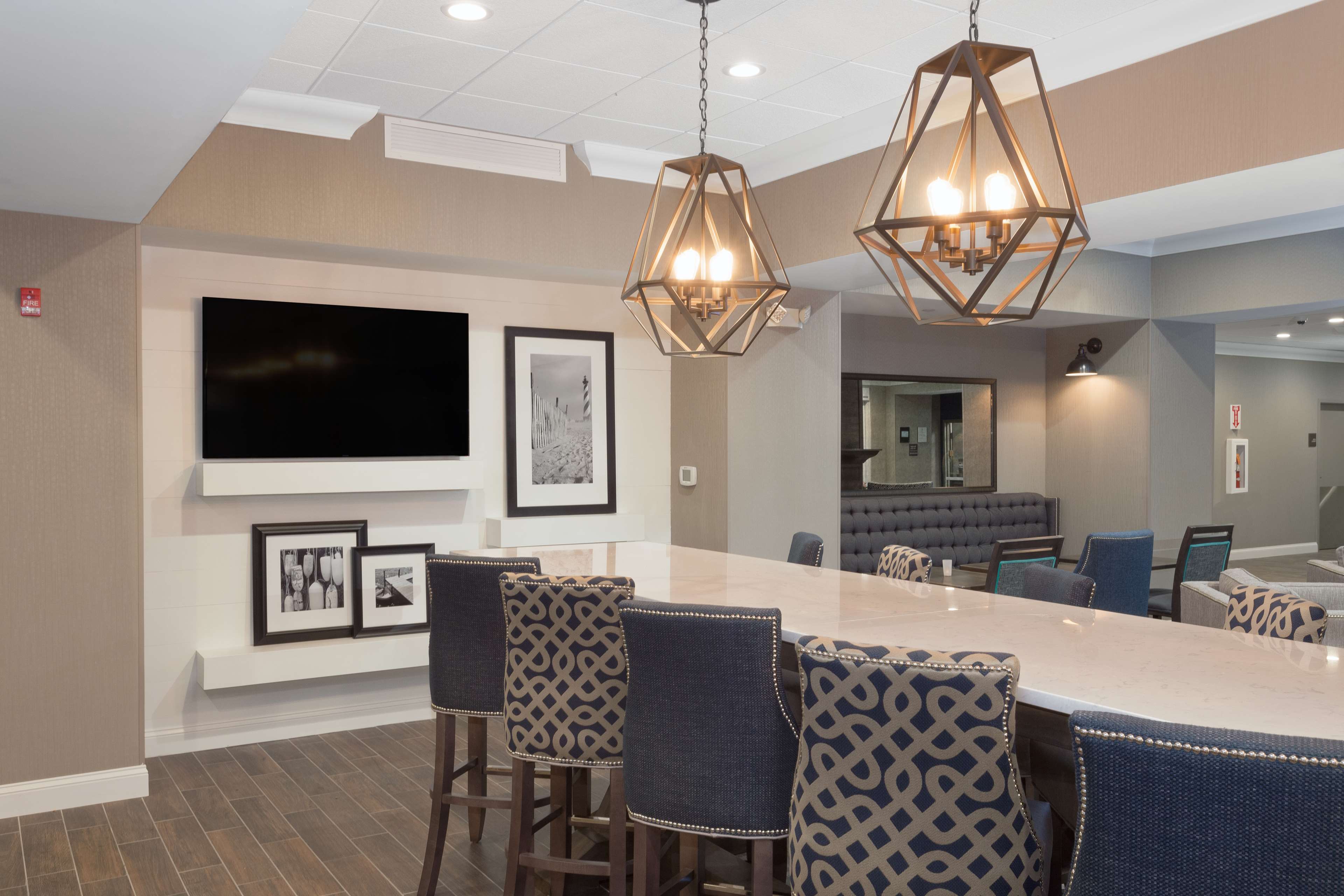 Hampton Inn by Hilton Kennebunk Kennebunkport - photo 7
