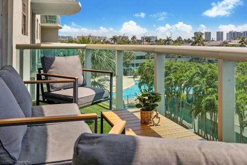 Beachfront Oasis in Sunny Isles 4BR Pool & Tennis — 4-Star Luxury Hotel in Sunny Isles Beach, United States