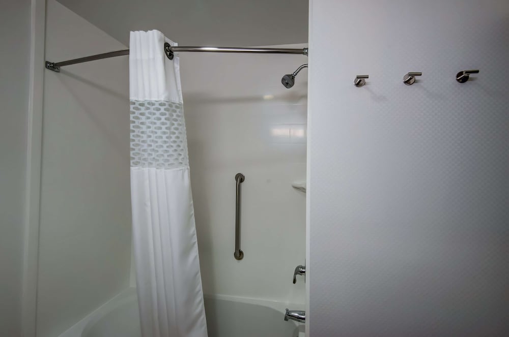 Hampton Inn by Hilton Plant City - photo 17
