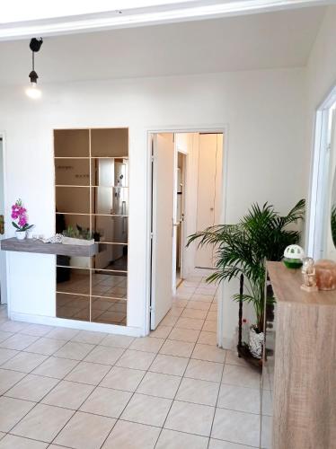 Mariana Basel - carbon neutral hotel in Maisons-Alfort