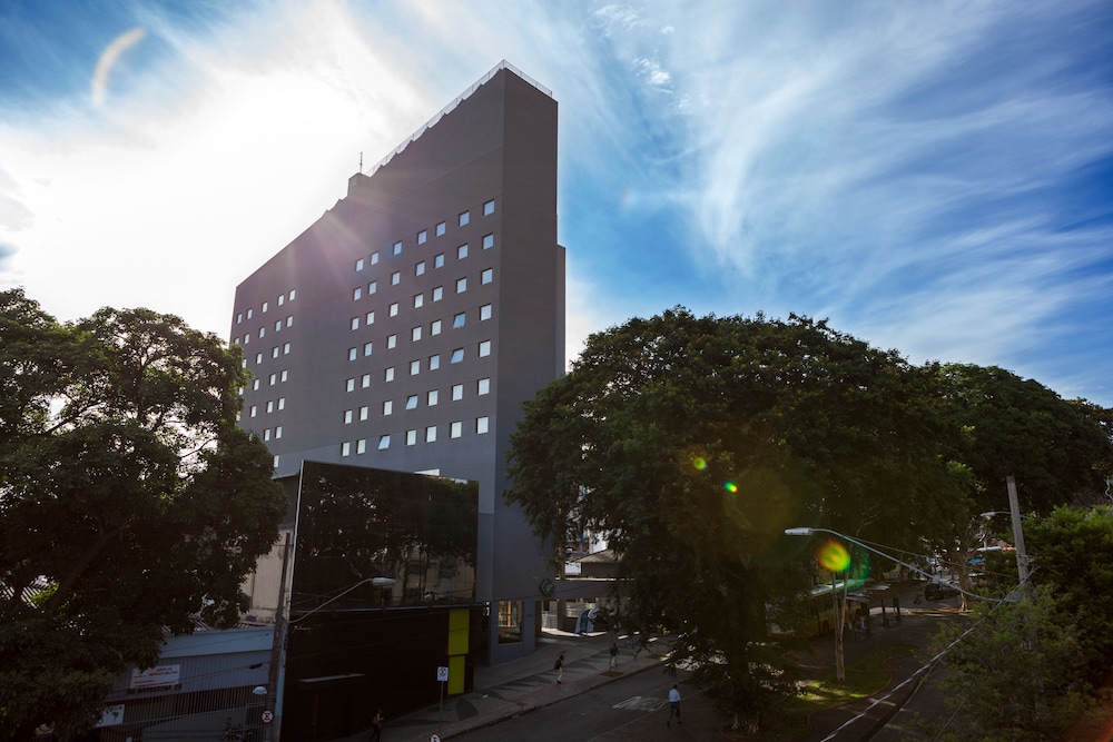 San Diego Express Barro Preto