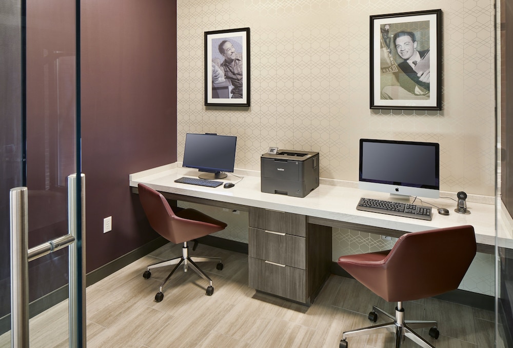 Hotel Indigo Cleveland Downtown by IHG - photo 40