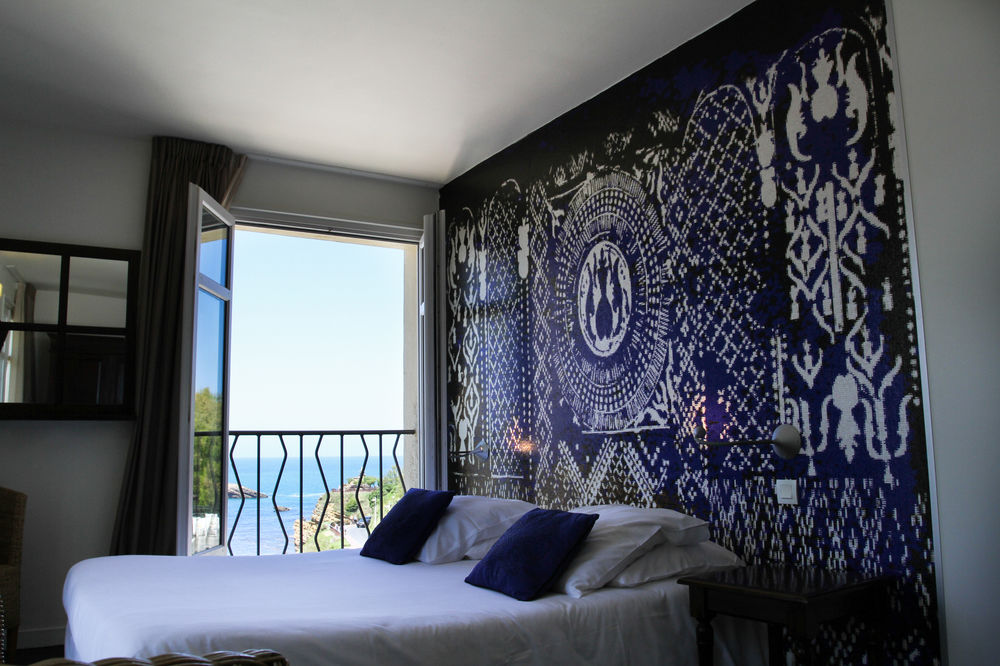 Hv Tel Les Baigneuses De Biarritz in Biarritz, France