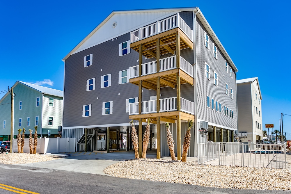 Together Resorts Cherry Grove Resort at 5401 A N Ocean Blvd - featured photo