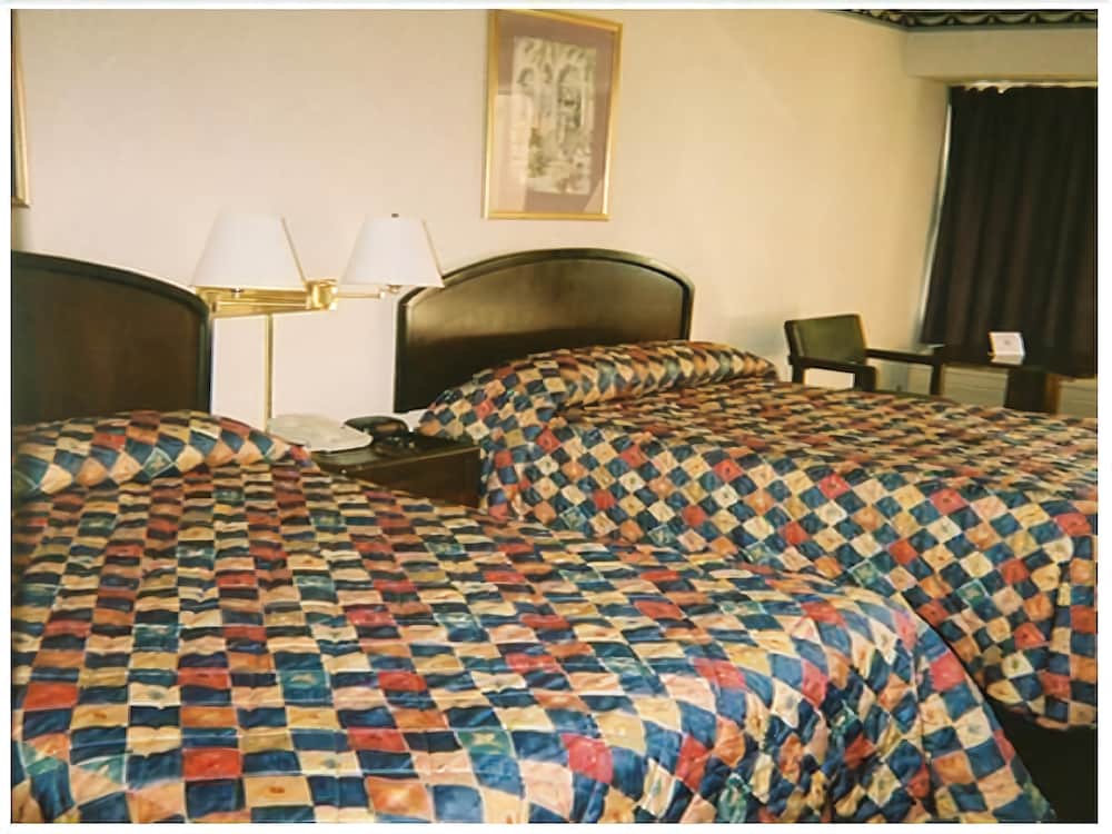 Red Carpet Inn And Suites Scranton - photo 9