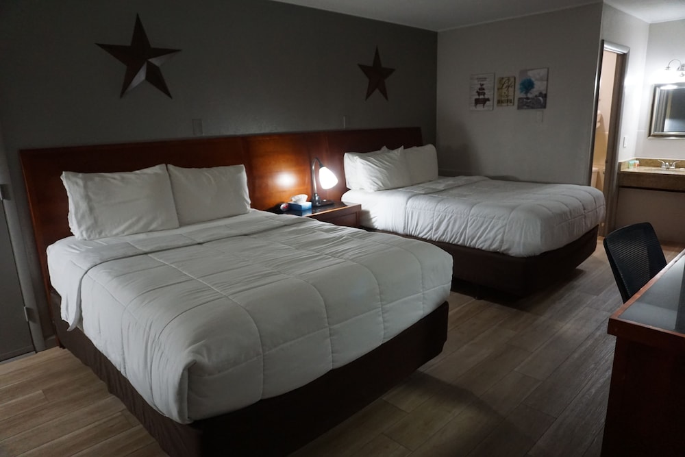 Harvest Drive Family Inn - photo 21