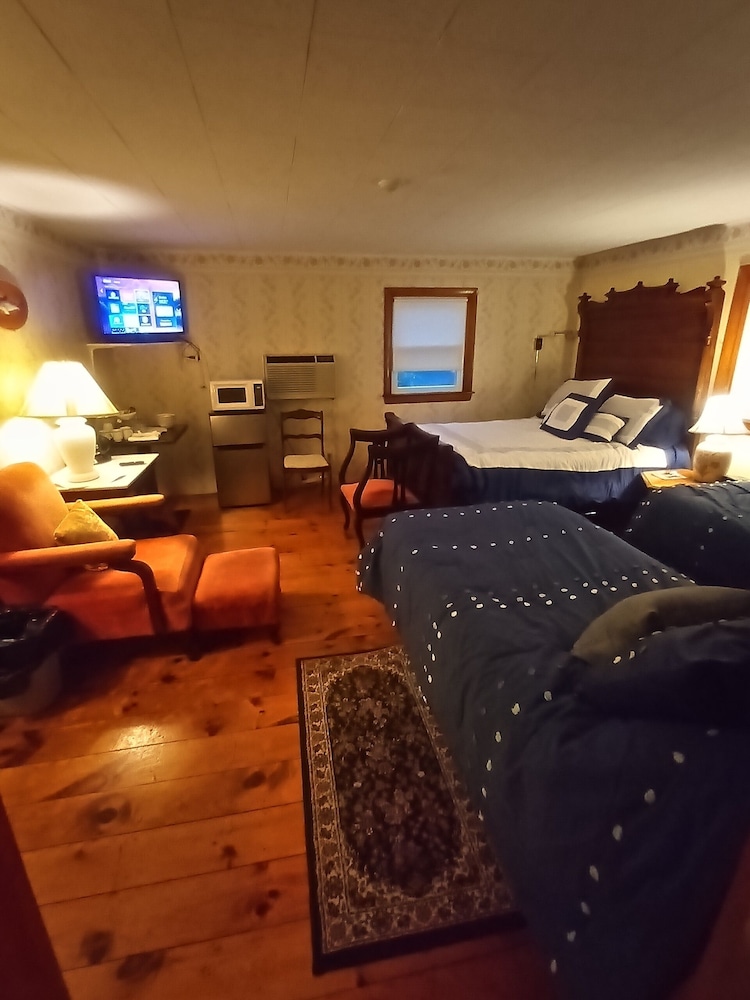 Sea Breeze Inn - photo 11