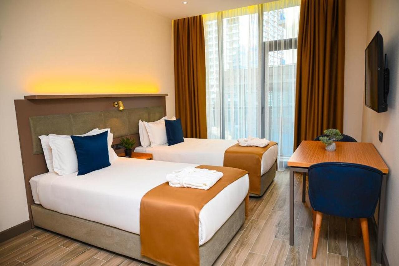 New wave apart hotel