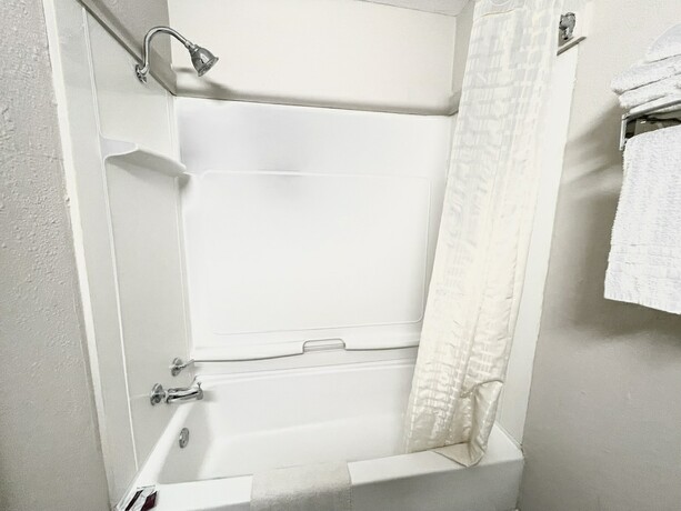 Azure Sky Motel - photo 4