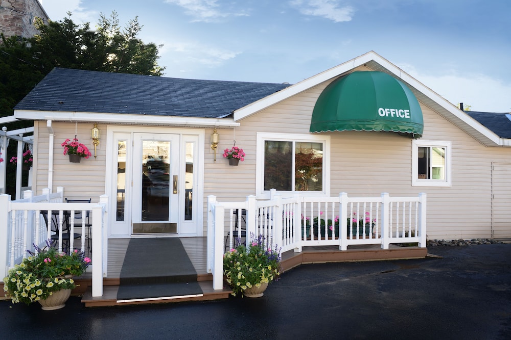 Lockview Motel - photo 46