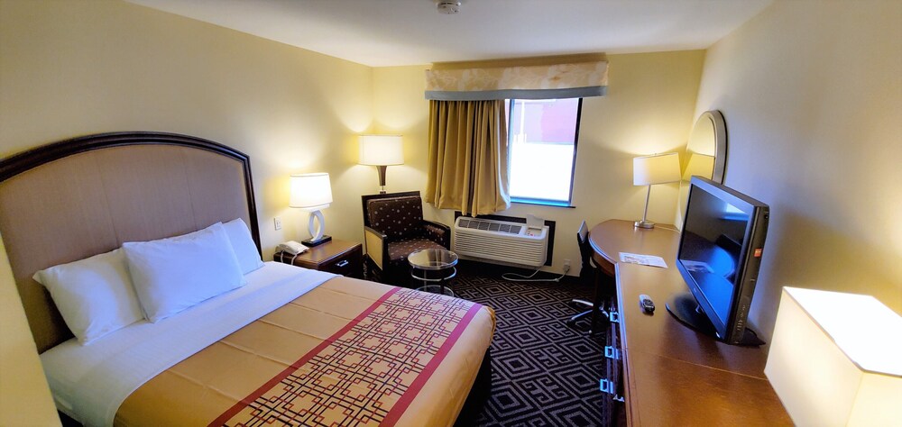 Travel Inn & Suites Sikeston Miner - photo 11