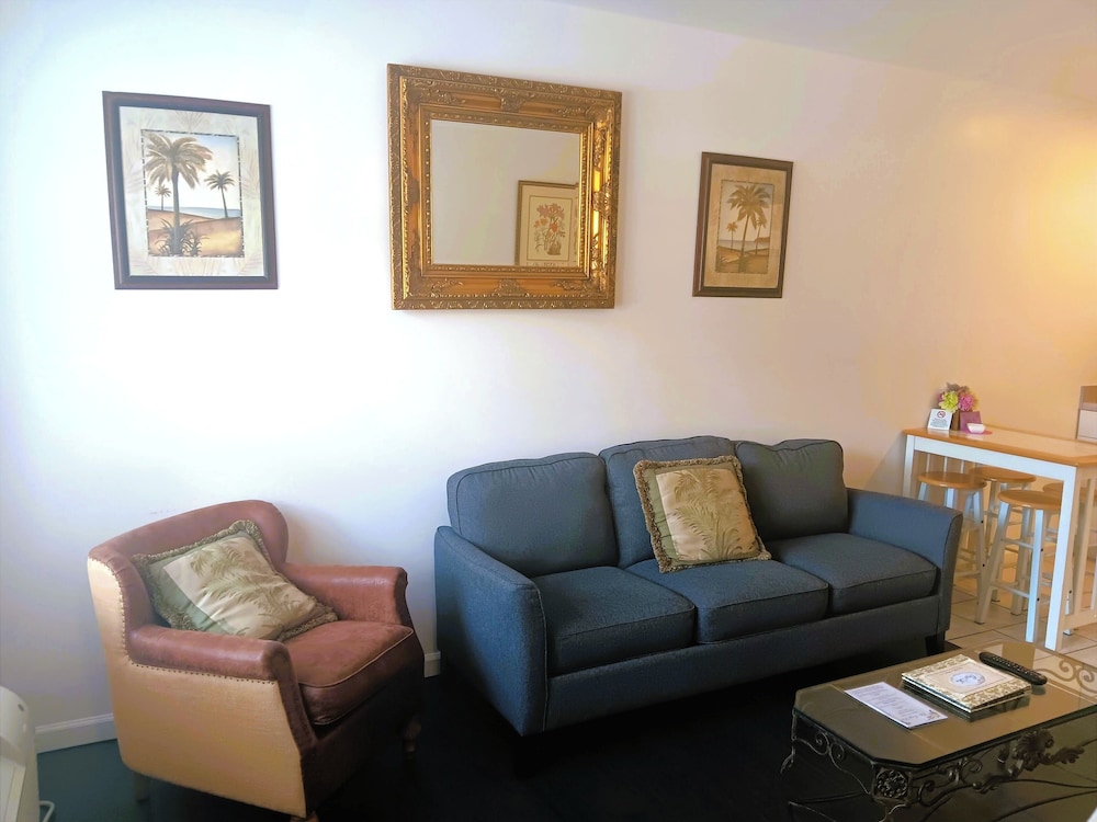 The Cozy Inn - photo 58