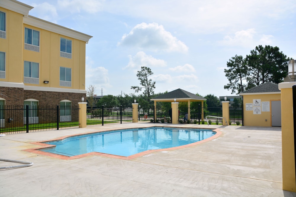 Holiday Inn Express & Suites Houston NW Tomball Area by IHG - photo 41
