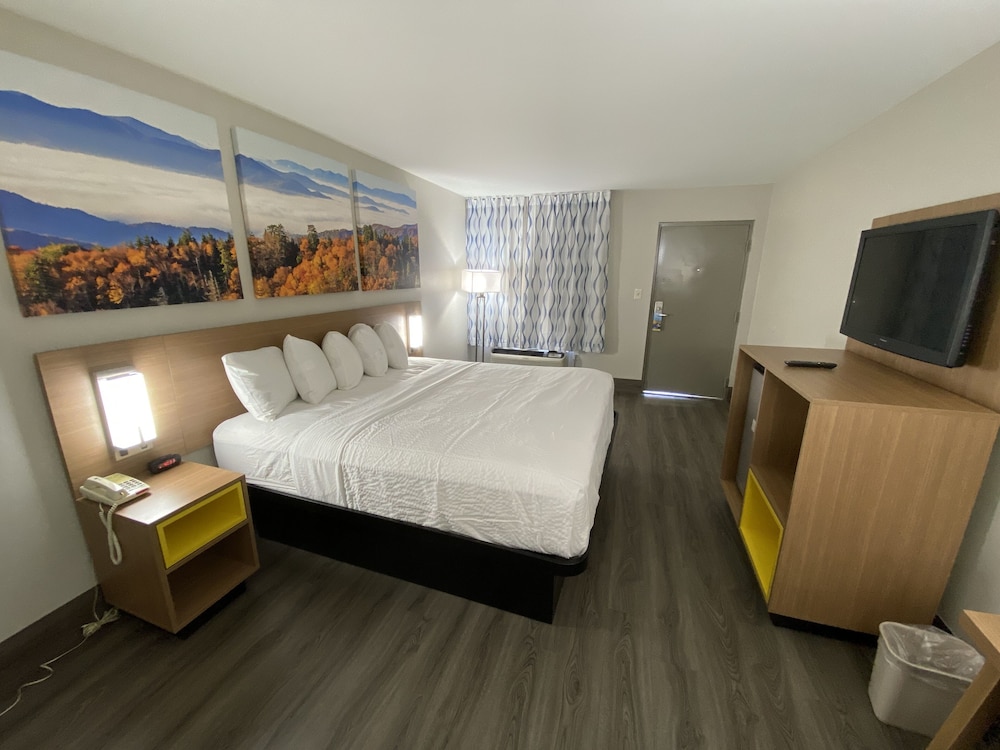 Red Roof Inn Leeds - photo 6