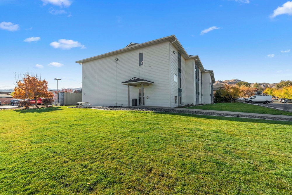 Clarion Pointe Wenatchee WA - photo 26