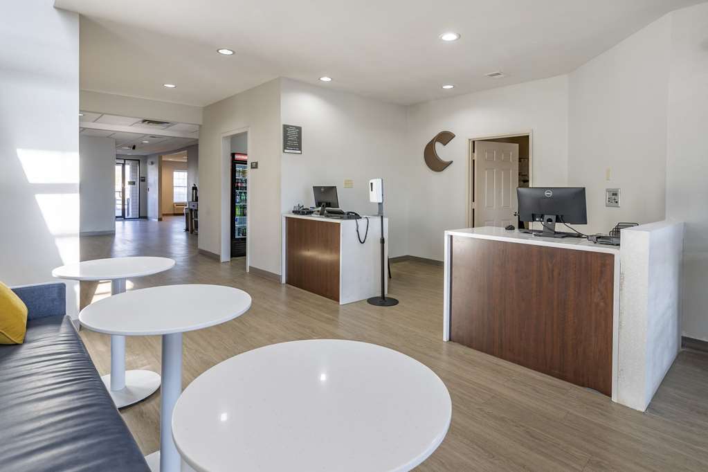 Comfort Inn & Suites Shelbyville - photo 3