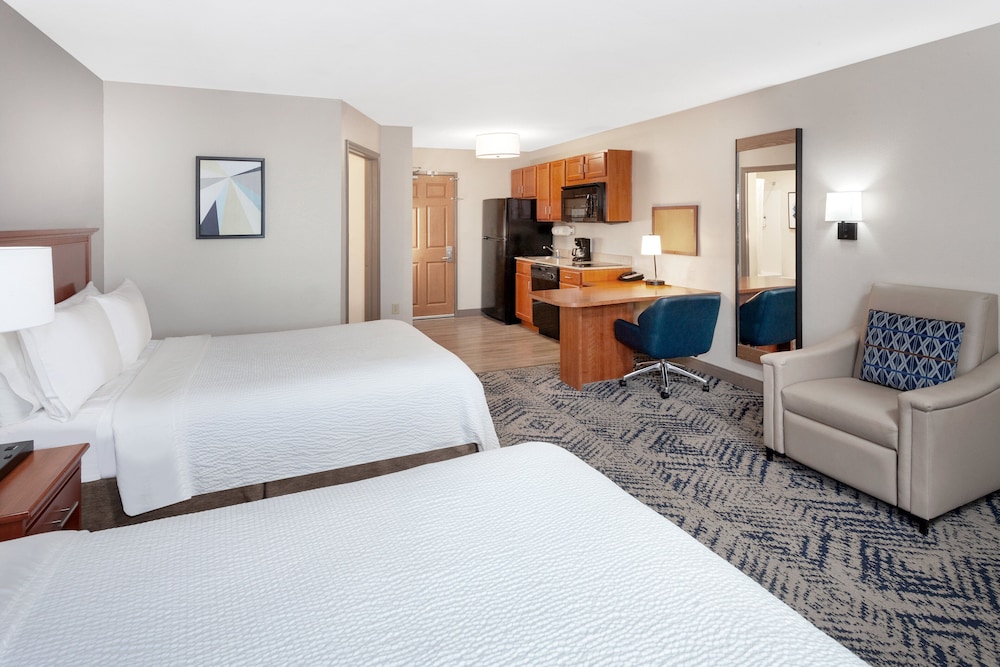Candlewood Suites Louisville North by IHG - photo 11
