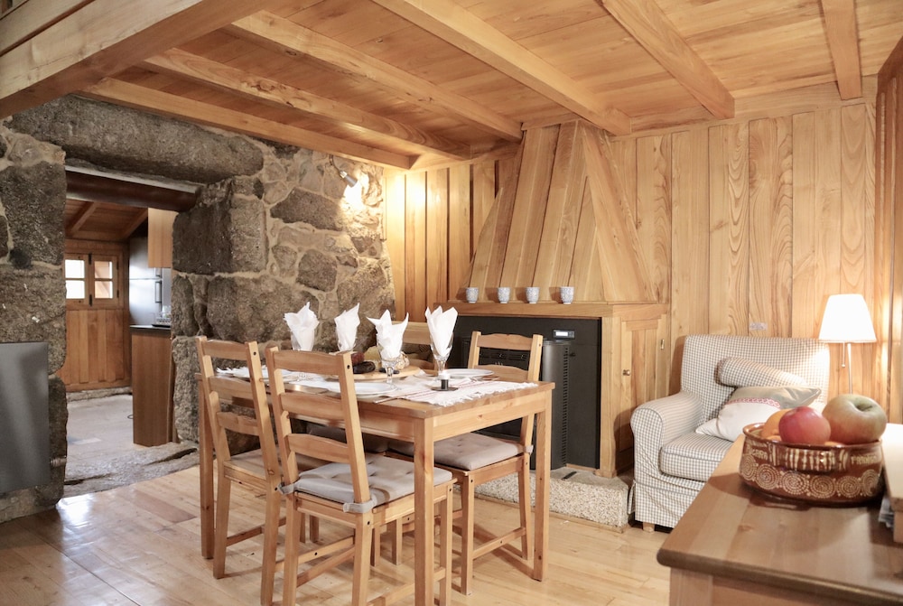 Comfortable Rural Cottage in Ancient Village in the Douro Region — 4-Star Luxury Hotel in Lamego, Portugal