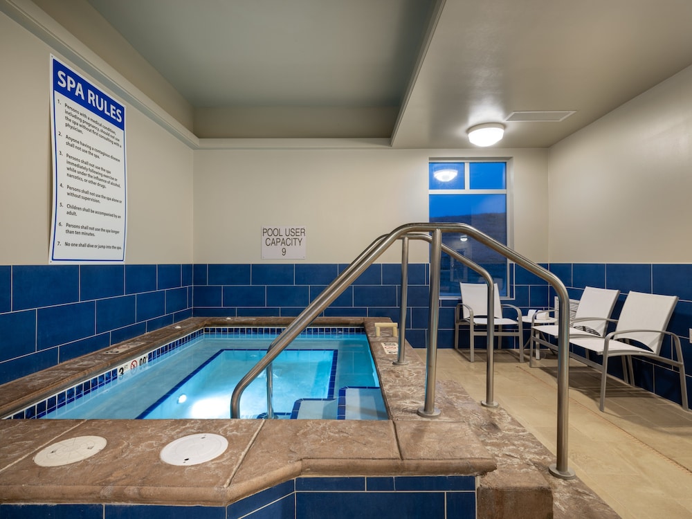 Staybridge Suites Sioux City Southeast by IHG - photo 42