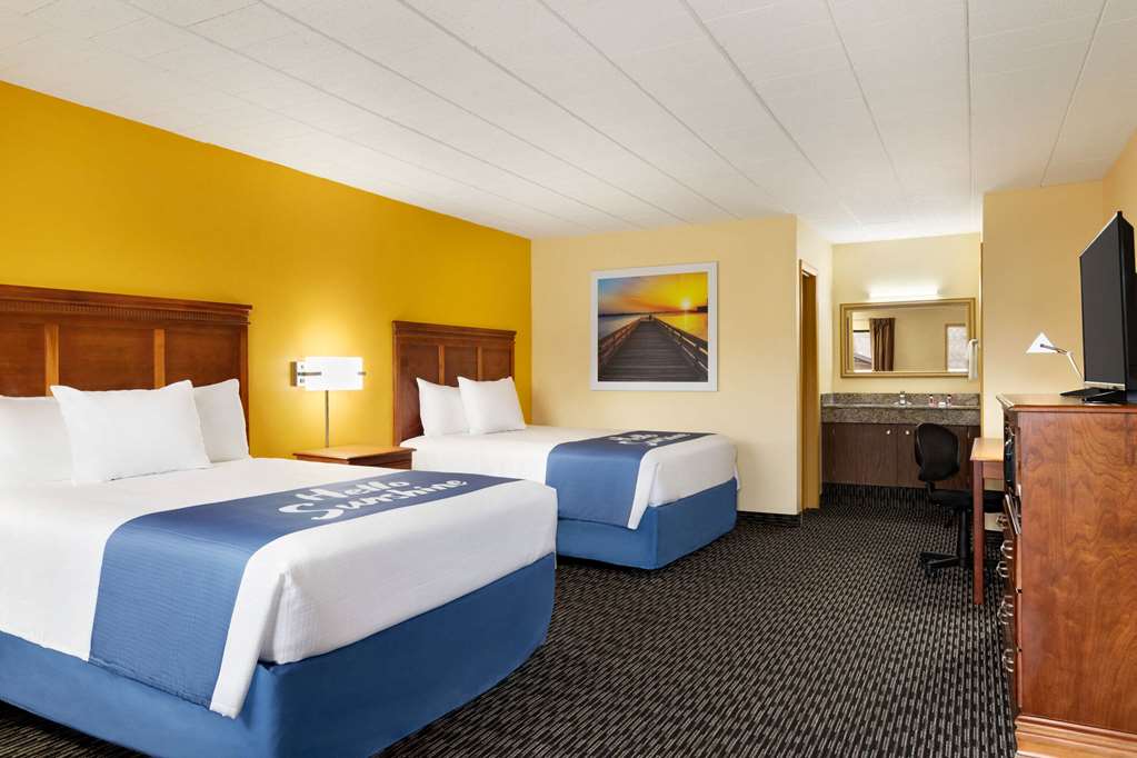 Days Inn by Wyndham Oak Ridge Knoxville - photo 15