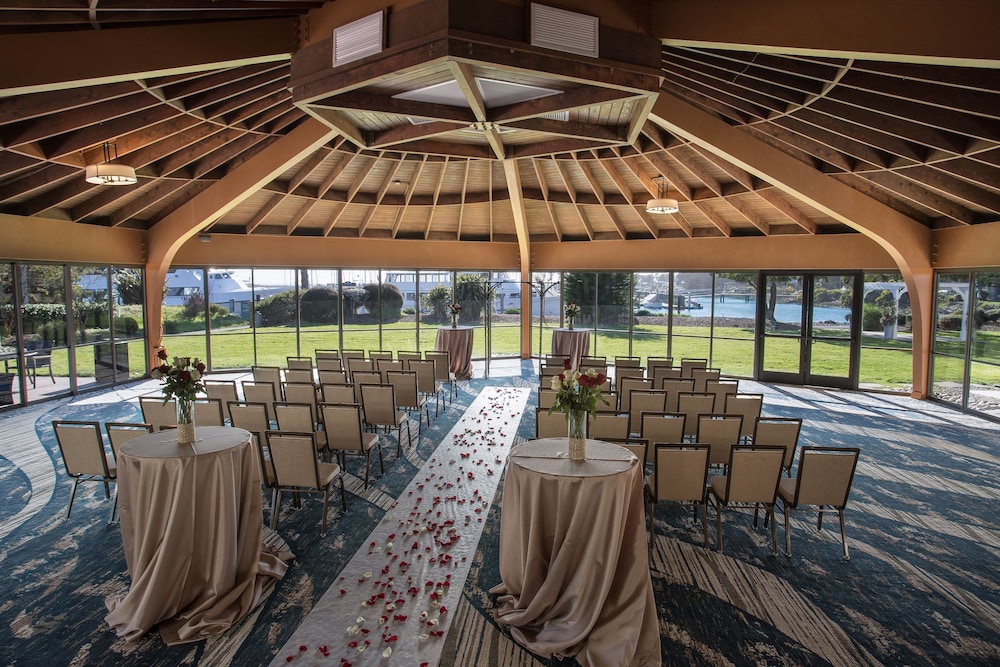 DoubleTree by Hilton Hotel Berkeley Marina - photo 82