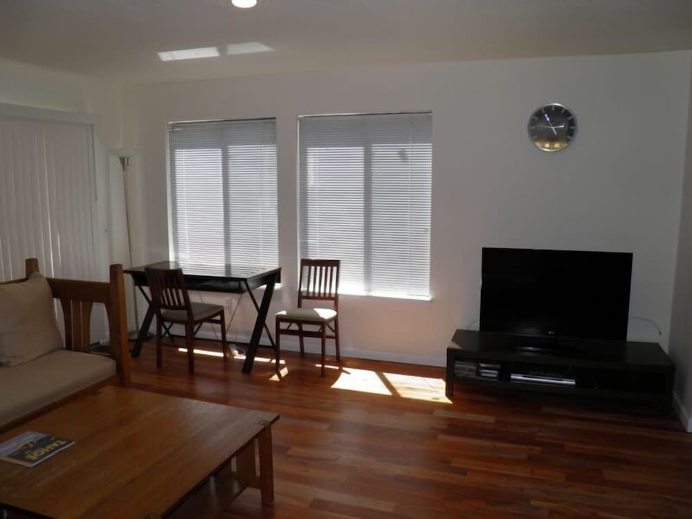 1858 Venice Drive - photo 13