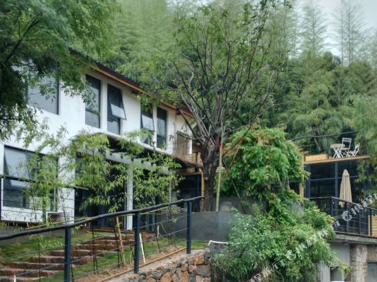 Cloud 9 Yunwai Boutique Inn in Deqing, People's Republic of China