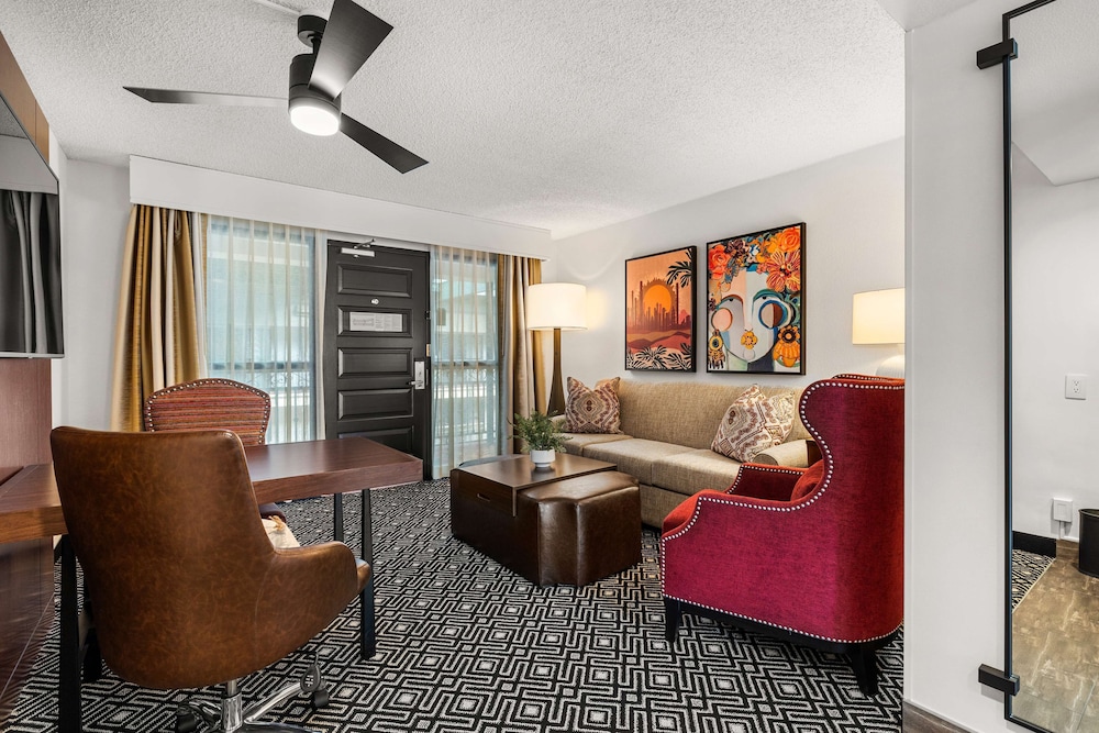 Embassy Suites by Hilton Los Angeles LAX South El Segundo - photo 15