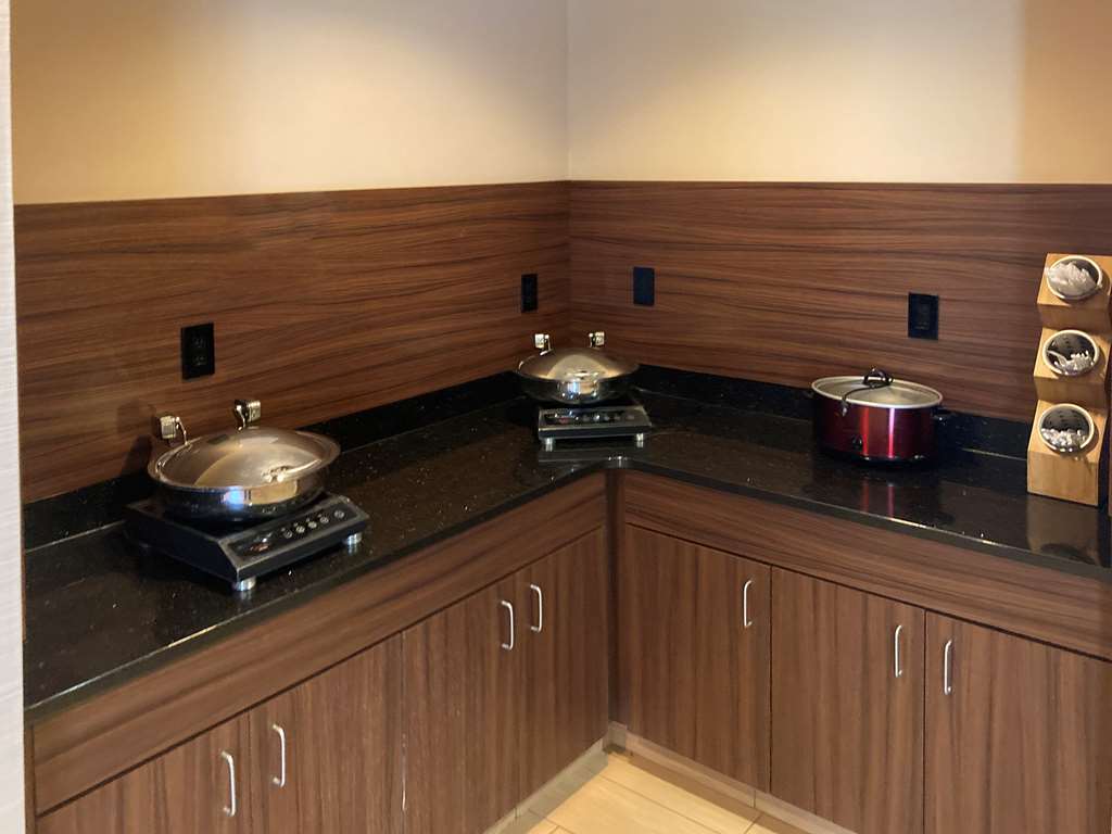 Comfort Inn & Suites Ankeny Des Moines - photo 15