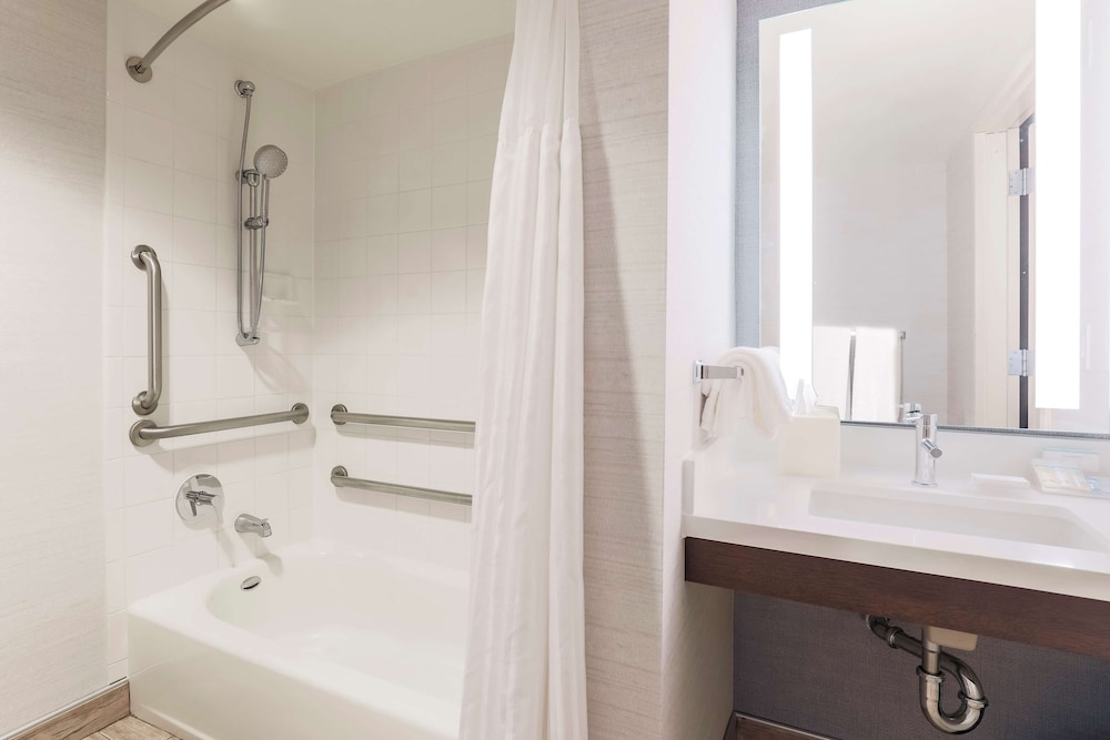 Hilton Garden Inn Reno - photo 29